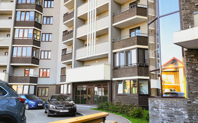 Novye V Dome Biznes Klassa S Okhranoy Apartment