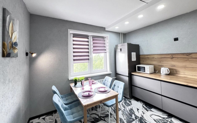 Uyutnaya Svetlaya Posutochno Flat