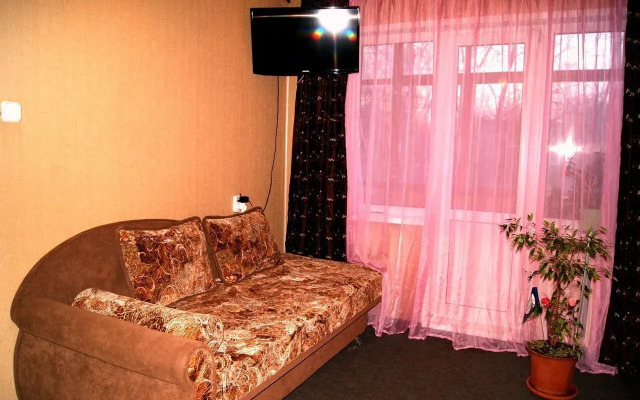 Na Ulitse Narodnaya 45 Flat