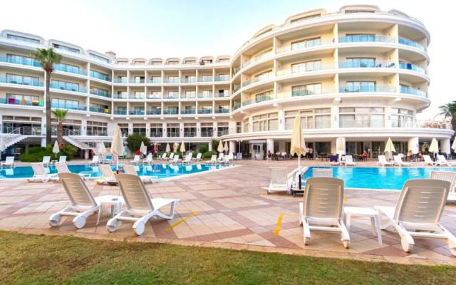Pineta Park Deluxe Hotel