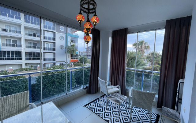 Апартаменты у моря 320 м с балконом