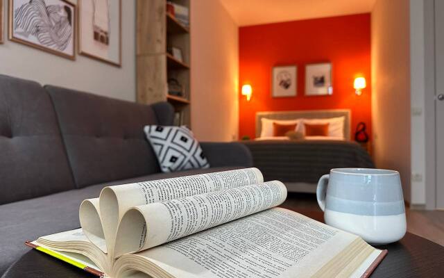 Almaz Siti Biblioteka Apartments