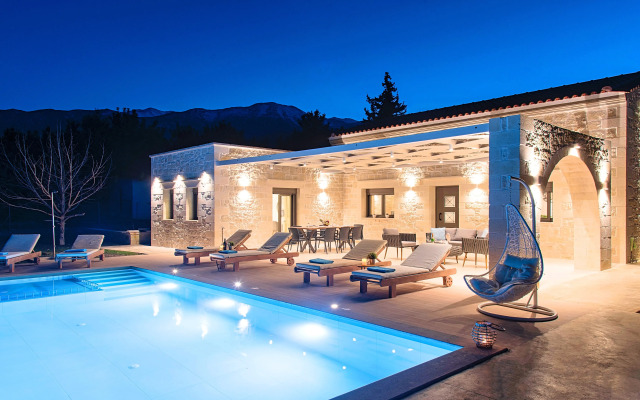 Вилла Orientem Villa Heated Pool