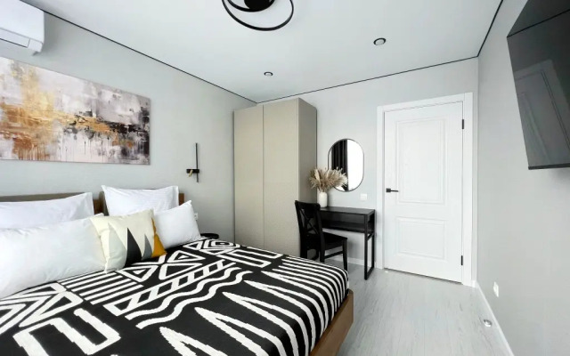 Stylish Apartments kravc Group v ZK "Parusa"
