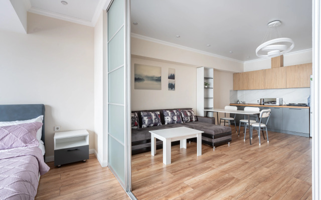 Na Arbate v Istoricheskom Tsentre Almaty Flat
