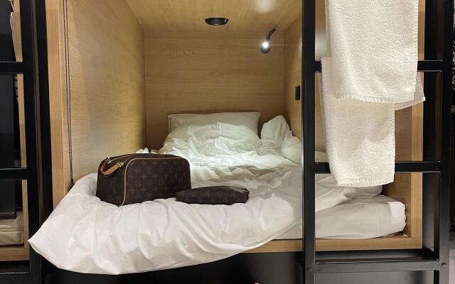Capsule Hotel Group Hostel