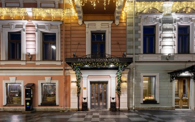 Рэдиссон Отель Соня Петербург (Radisson Sonya)