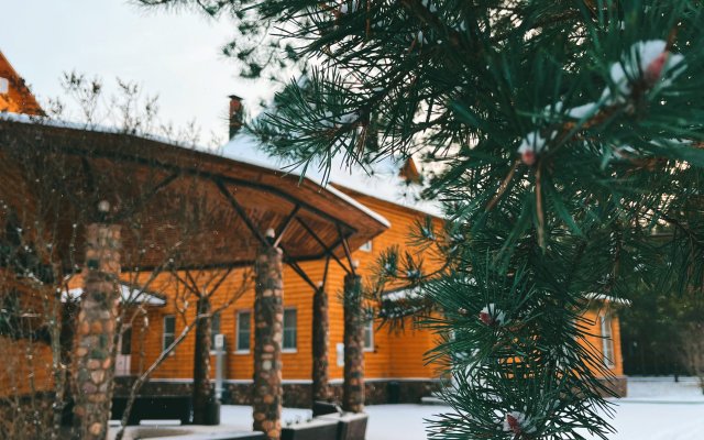 Chesnava Park-Hotel