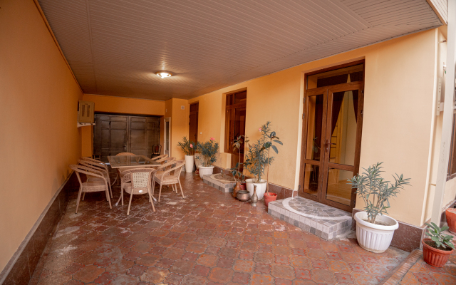Hayat Guest house