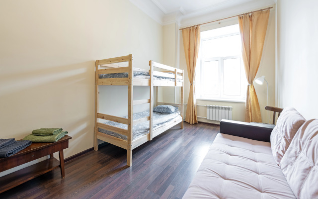 Апартаменты на Кирилловой 6