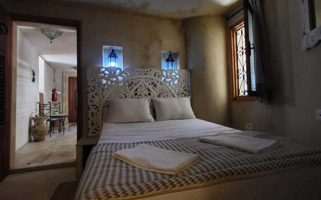 Al Madina Riad Hotel