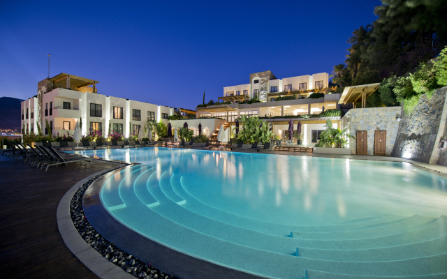 Отель Ramada Resort By Wyndham Bodrum