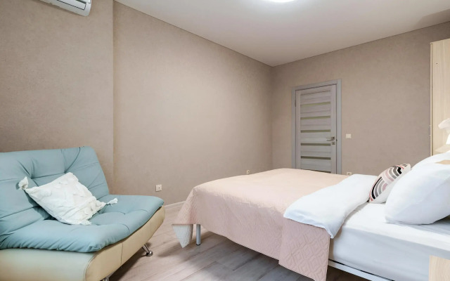 Квартира двухкомнатная у Парка Галицкого Апарт-Отелика на Героев Разведчиков