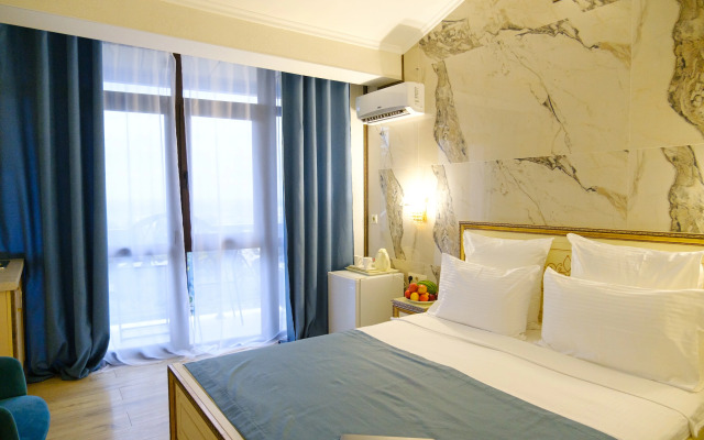 Hotel Ambassador