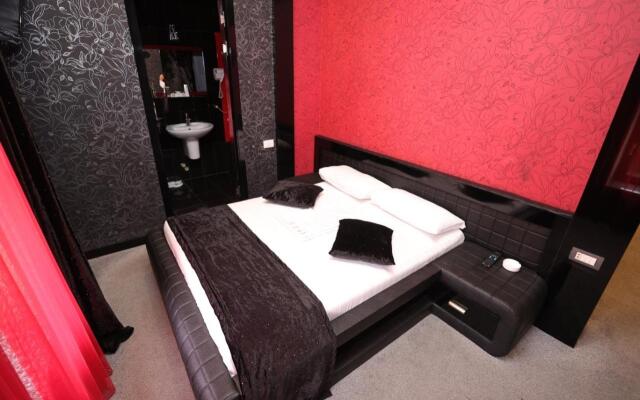 Roma Yerevan & Tours Hotel
