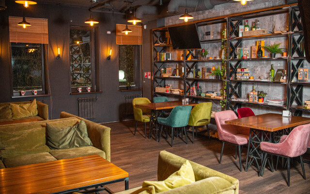 Stary Tomas Hotel