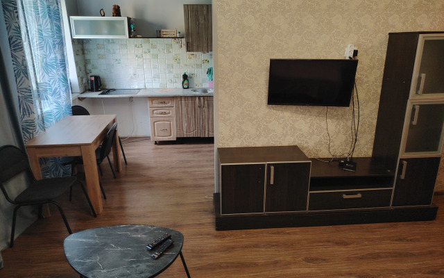 Квартира Трехкомнатная на Коммунистическом 35