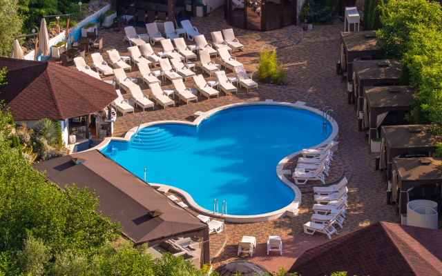 Отель Загородный Клуб Лесная Заимка