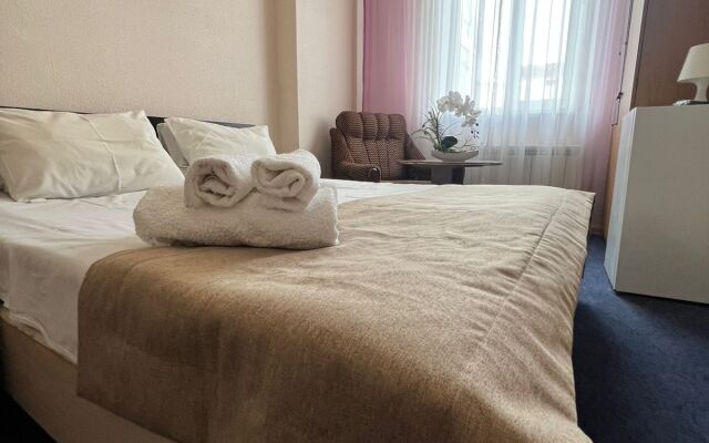 L' Etual Guest House