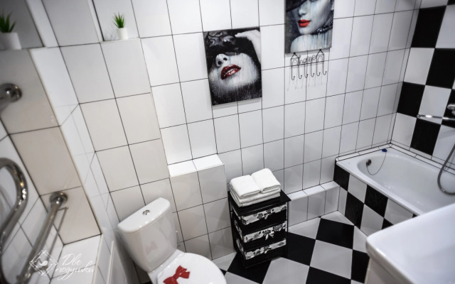 Апартаменты Однокомнатные на Дуки, 13 этаж, Балерины