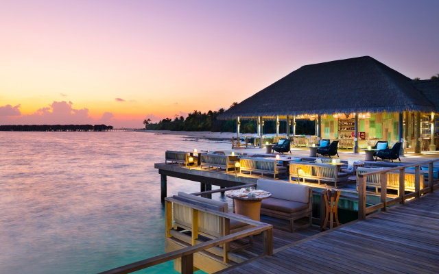 Vakkaru Maldives Hotel