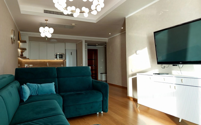 Апартаменты Золотая Бухта с Видом на Море