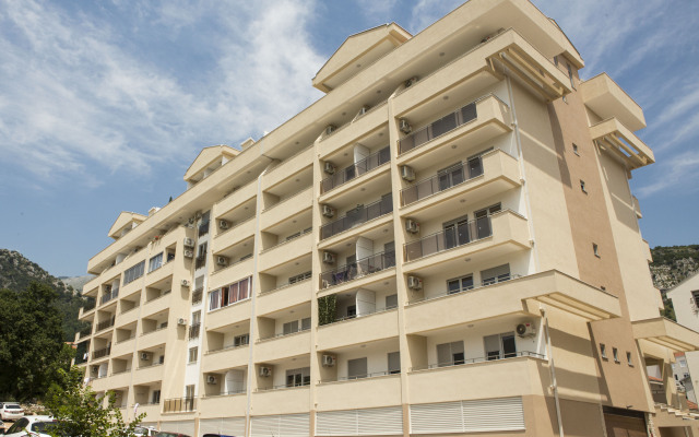 Mini Palais in Budva Apartments