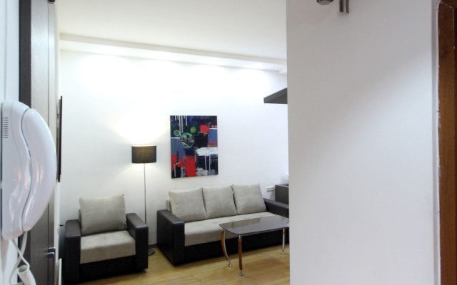 Gallery Cascade #2 Apartments