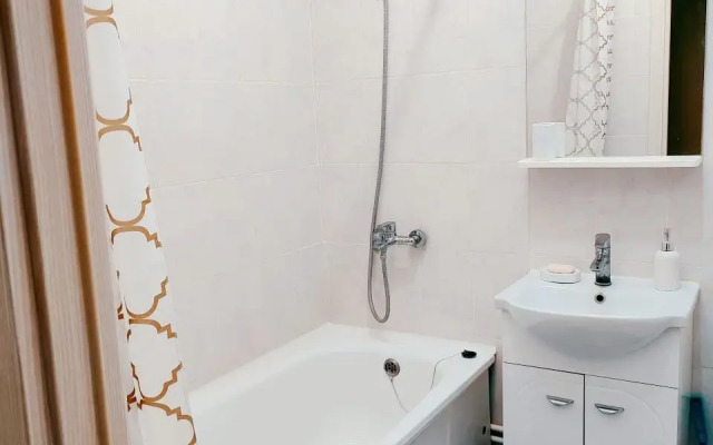Nikolaevskiy Prospekt Flat