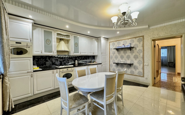 2-Kh Komnatnaya Vozle Kremlya Flat