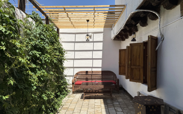Usman Heritage Mini-hotel
