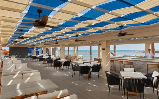 Курортный отель Bellagio Beach Resort