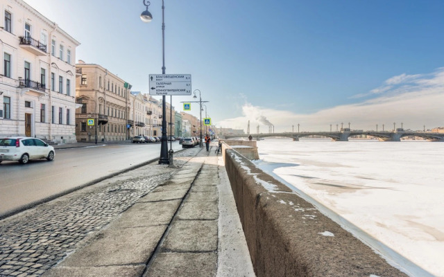 Апартаменты a.m. Rooms Neva Balcony (Angliyskaya Naberezhnaya)