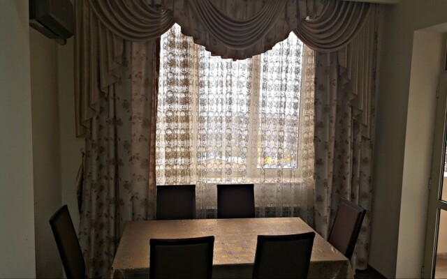 RentInnYerevan Pavstos Buzand 13 Apartments