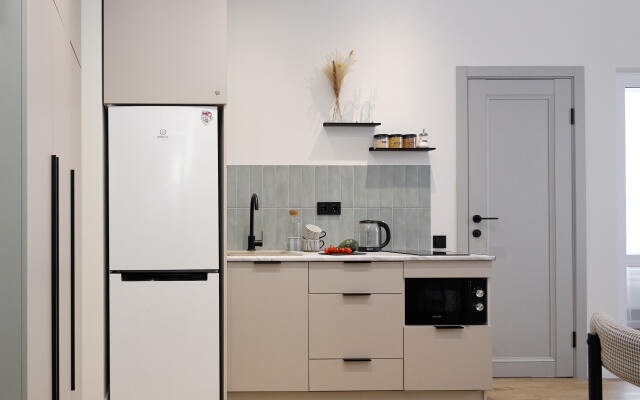 Na Naberezhnoy Ryadom S Termami Greenlife Flat