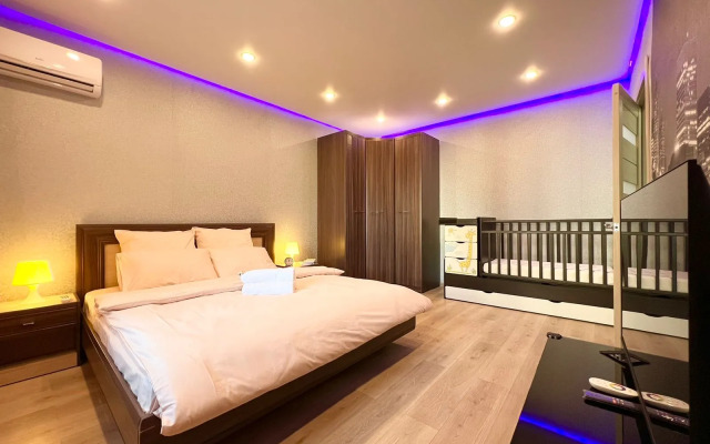 Апартаменты Двухкомнатные апартаменты на Солнечном бульваре