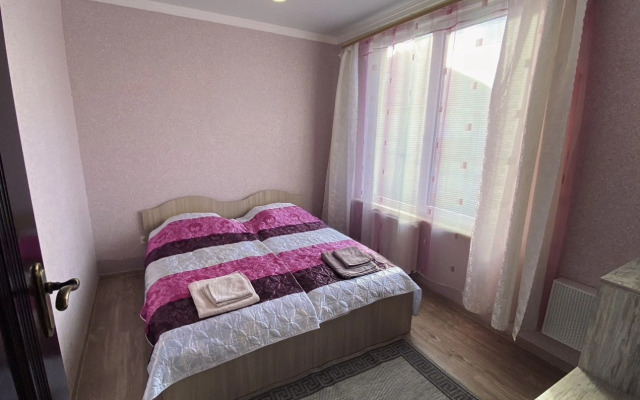 Апартаменты Уютные с Зоной Отдыха