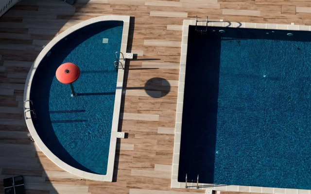 V Zhk Karavella Portugalii Bez Balkona Apartments