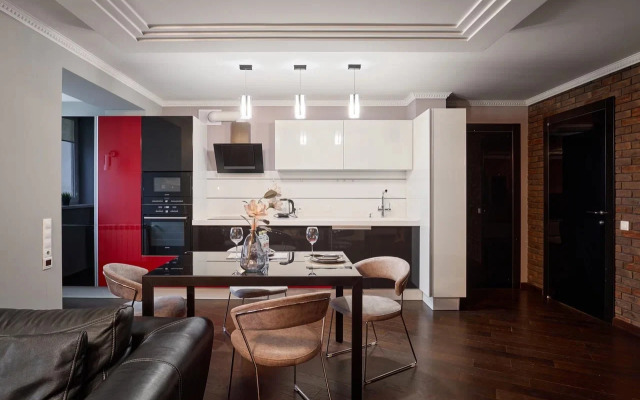 Reverie Vip2000 Apartments