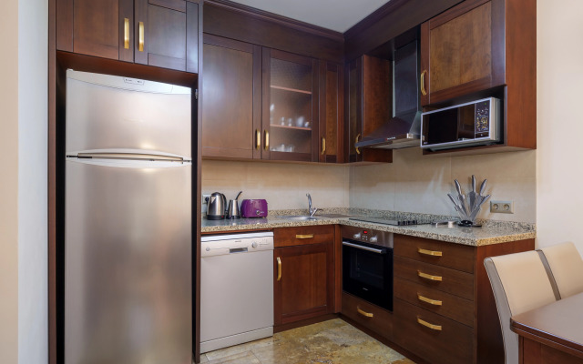 Апарт-отель Mediterra Residence