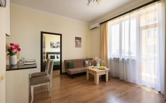 Апартаменты on Argishti Str. 11-80