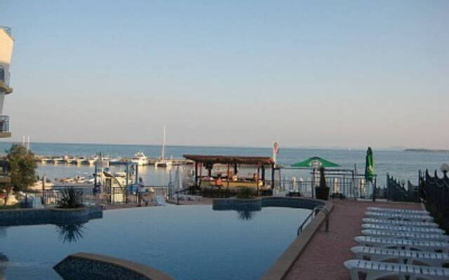 Vega Village Apart-Hotel