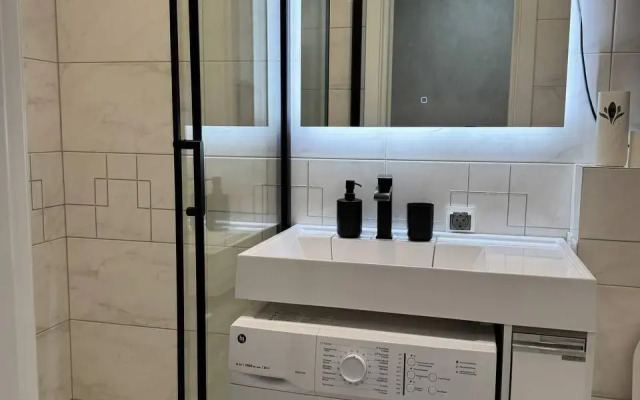 Ryadom S Metro Ploschad Tukaya Flat