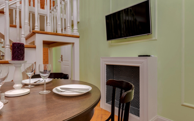 Квартира Консульский Дом Кирочная 8