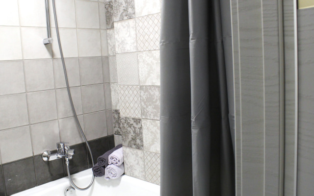 Апартаменты Apato Уютная студия с видом на город и горы