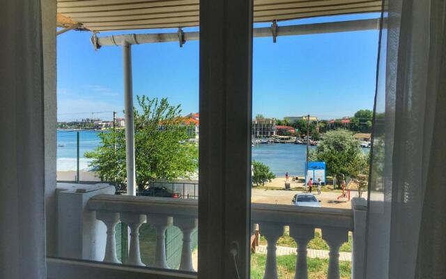 Отель Омега-4