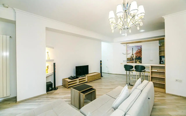 VIP Designed in Nizami Street Apartments