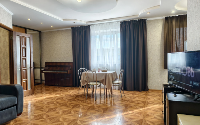 Квартира Уютная в Центре Города Красноармейское Шоссе 1