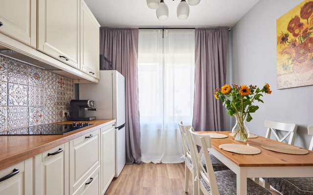 Prostornye Apartamenty u Yekaterininskogo Parka Flat
