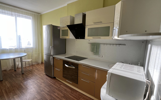 Prostornaya Kvartira V Tsentre Goroda Flat